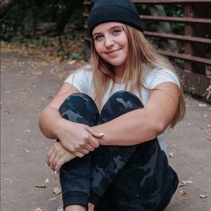 Meet your Posher, Callie